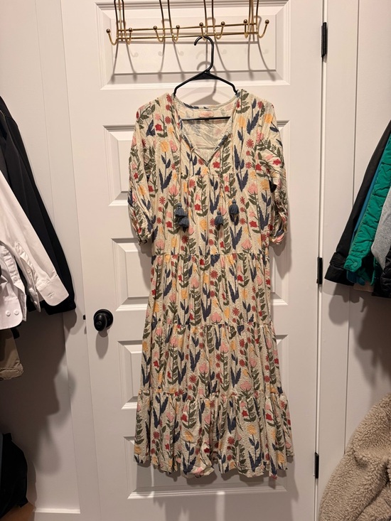 Pink Chicken Dresses & Skirts - Pink Chicken Cream Floral Tiered V-Neck Dress